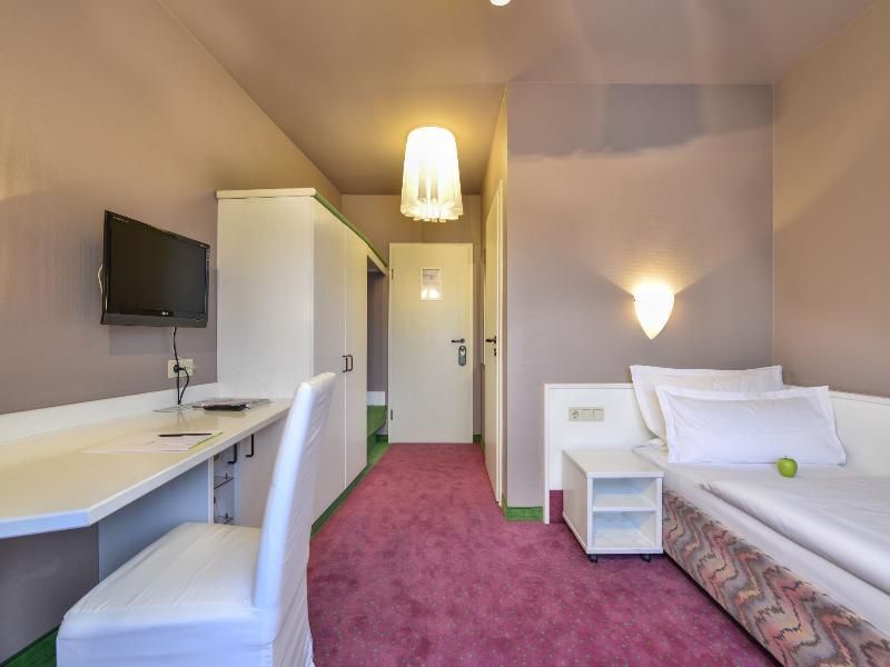 Airport Hotel By The New Yorker Colonia Esterno foto